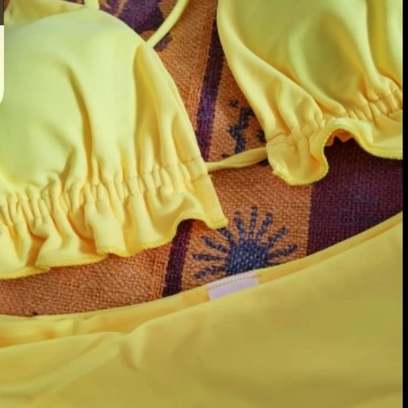 Swimsuit - Picture 4 of 4